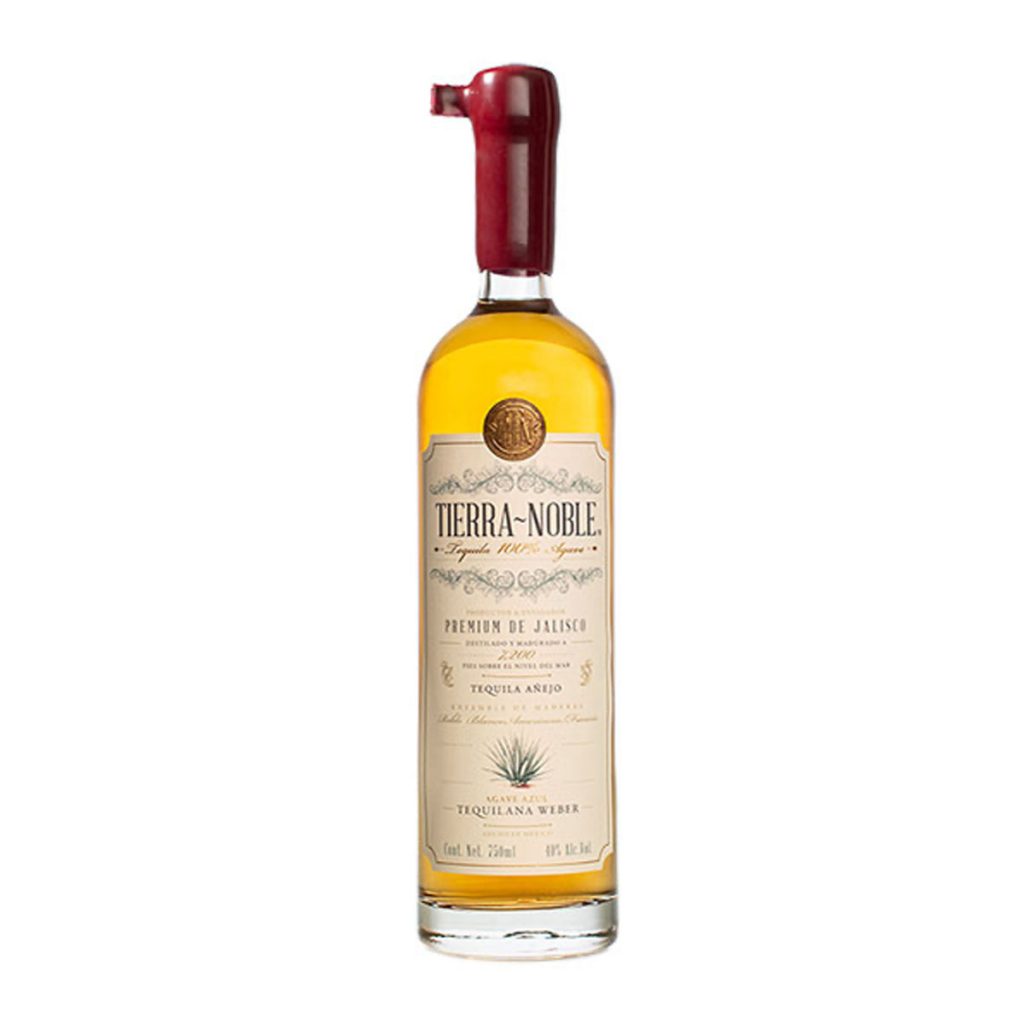 Tierra Noble Añejo
